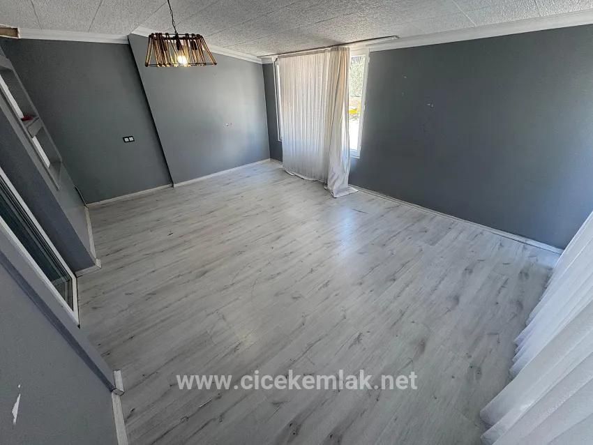 İzmir Seferihisar Çolakibrahim Bey Mahallesinde Satılık 3+1 Daire
