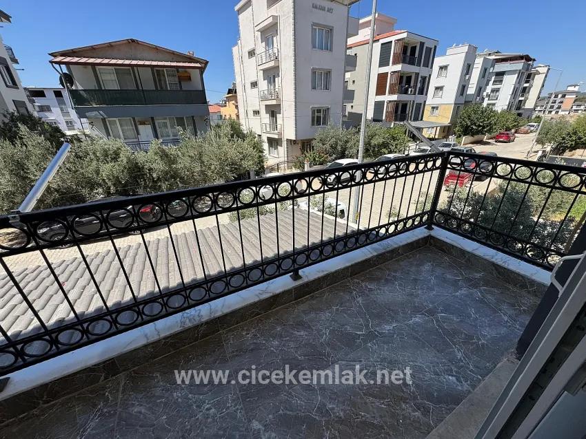 İzmir Seferihisar Çolakibrahim Bey Mahallesinde Satılık 3+1 Daire