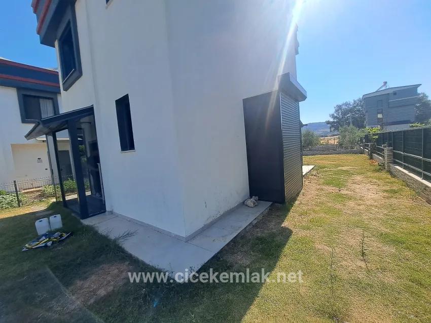 İzmir Seferihisar Doğanbey'de Satılık 3+1 Villa