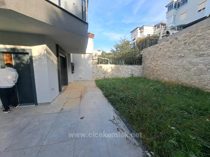 İzmir Seferihisar Ürkmez De Satılık 2+1 Villa