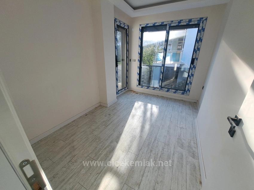 İzmir Seferihisar Ürkmez De Satılık 2+1 Villa