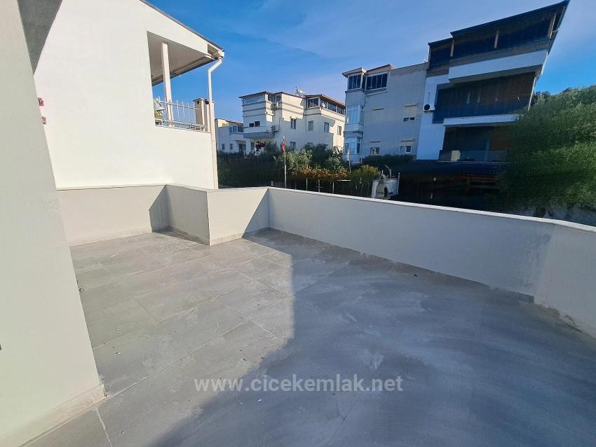 İzmir Seferihisar Ürkmez De Satılık 2+1 Villa