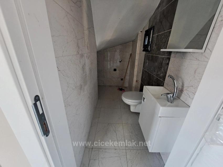 İzmir Seferihisar Doğanbey De Satılık 3+1 Villa