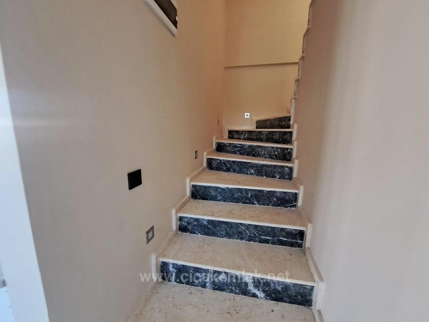 İzmir Seferihisar Doğanbey De Satılık 3+1 Villa