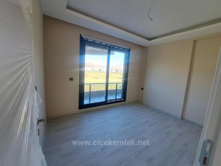 İzmir Seferihisar Doğanbey De Satılık 3+1 Villa