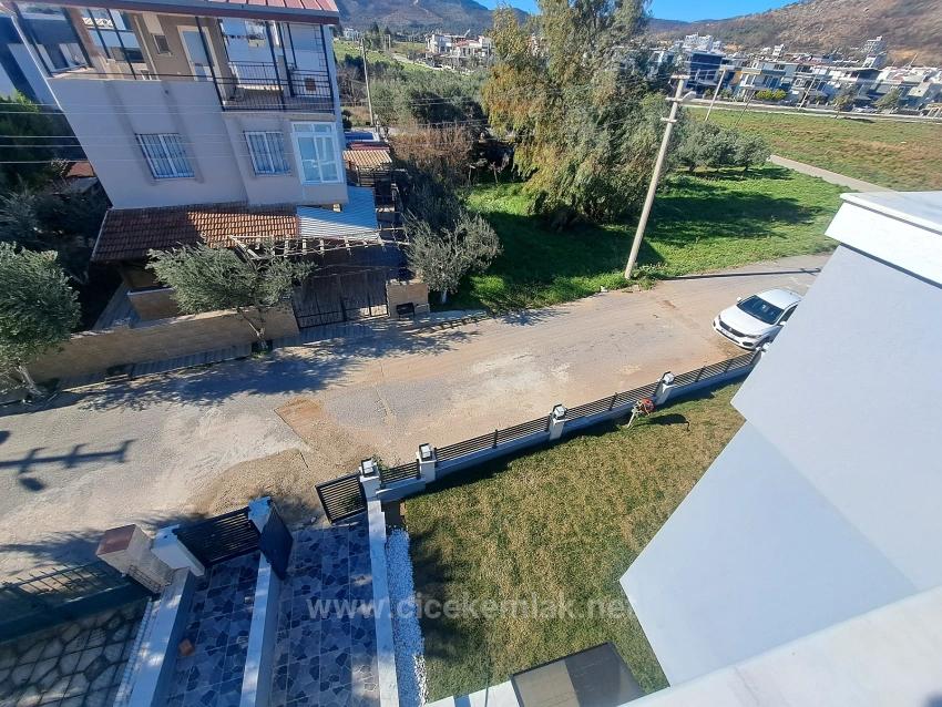 İzmir Seferihisar Doğanbey De Satılık 3+1 Villa