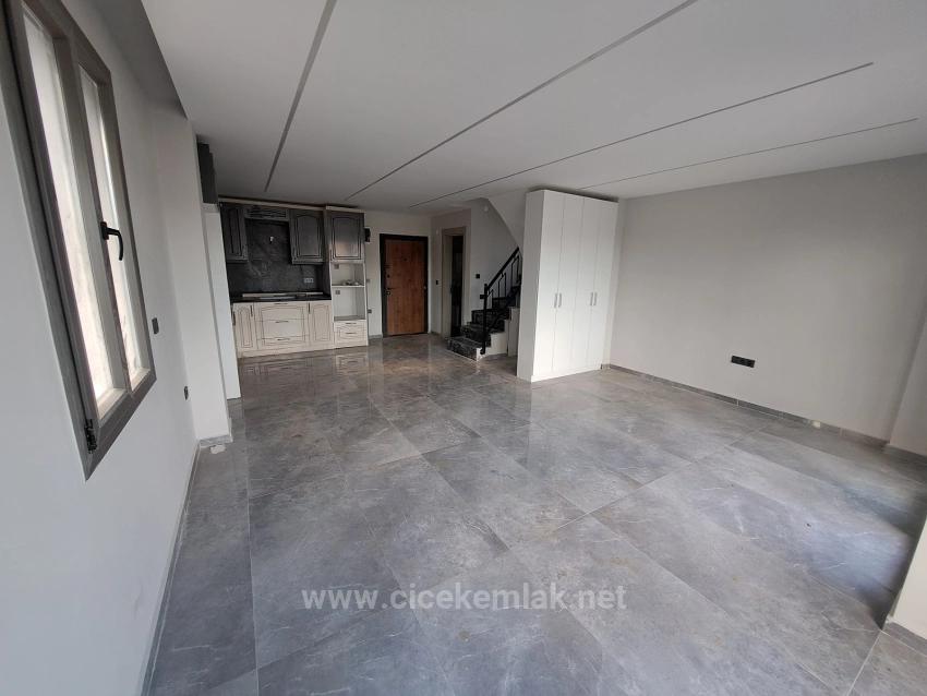 İzmir Seferihisar Akarcada Satılık 3+1 Villa