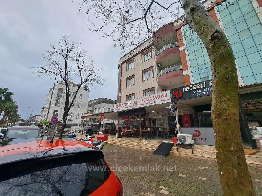 Seferihisar Ürkmez Mersin Alanı Mah. Satılık Büro & Ofis - 70 m²
