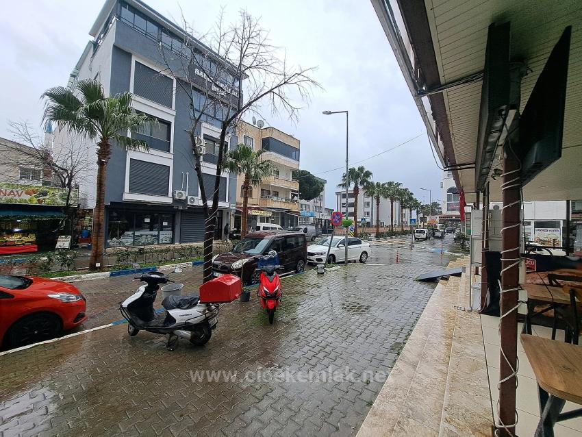 İzmir Seferihisar Ürkmez Merkez De Satılık Dükan
