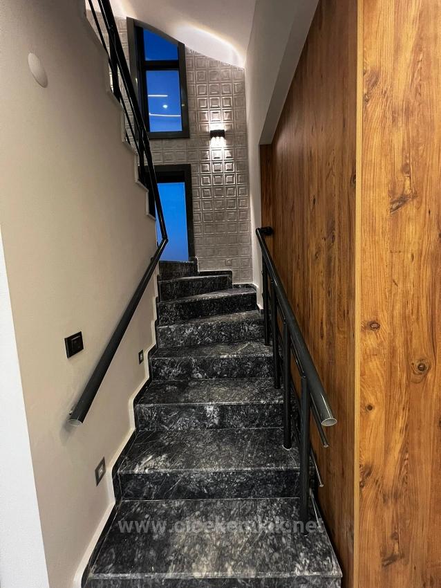 İzmir Seferihisar Atatürk Mahallesin De Satılık 4+1 Villa