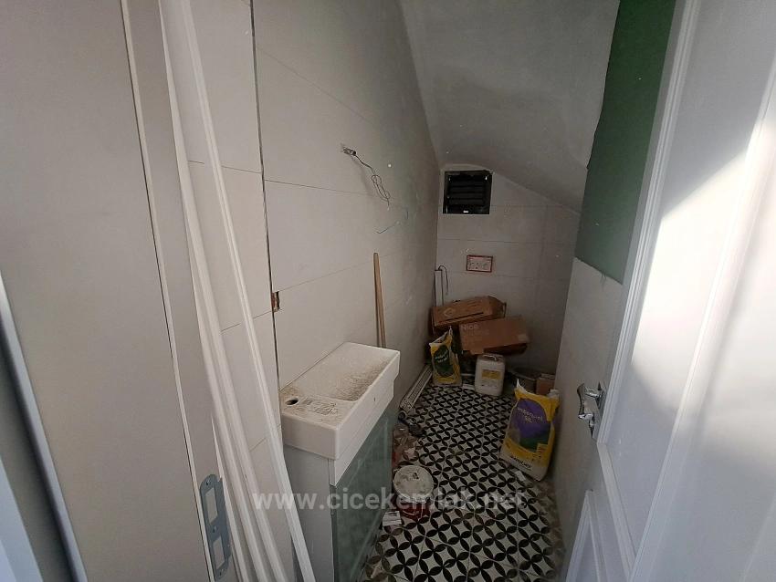 İzmir Menderes Gümüldür De Satılık Havuzlu 3+1 Villa