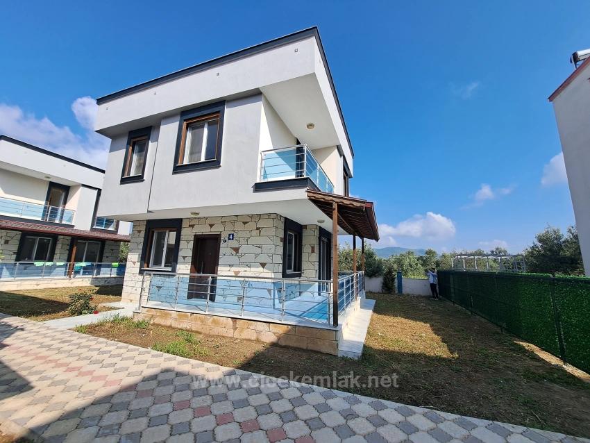 İzmir Seferihisar Doğanbey De Satılık 3+1 Villa