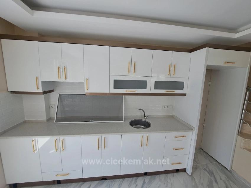 İzmir Seferihisar Doğanbey De Satılık 3+1 Villa