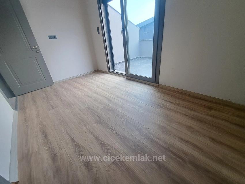 İzmir Seferihisar Doğanbey De Satılık 3+1 Villa