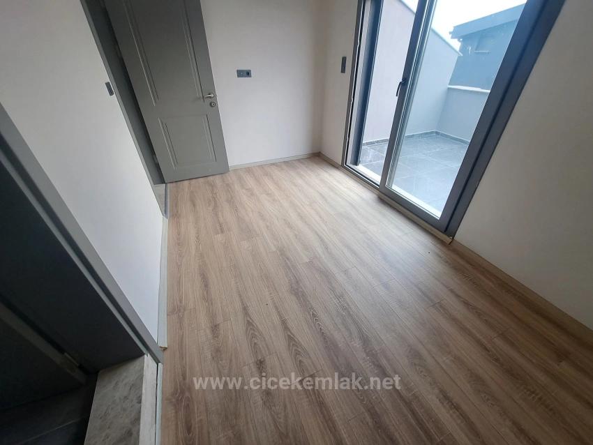 İzmir Seferihisar Doğanbey De Satılık 3+1 Villa