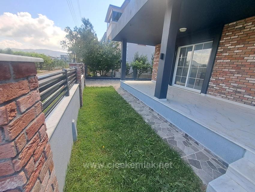 İzmir Seferihisar Doğanbey De Satılık 3+1 Villa