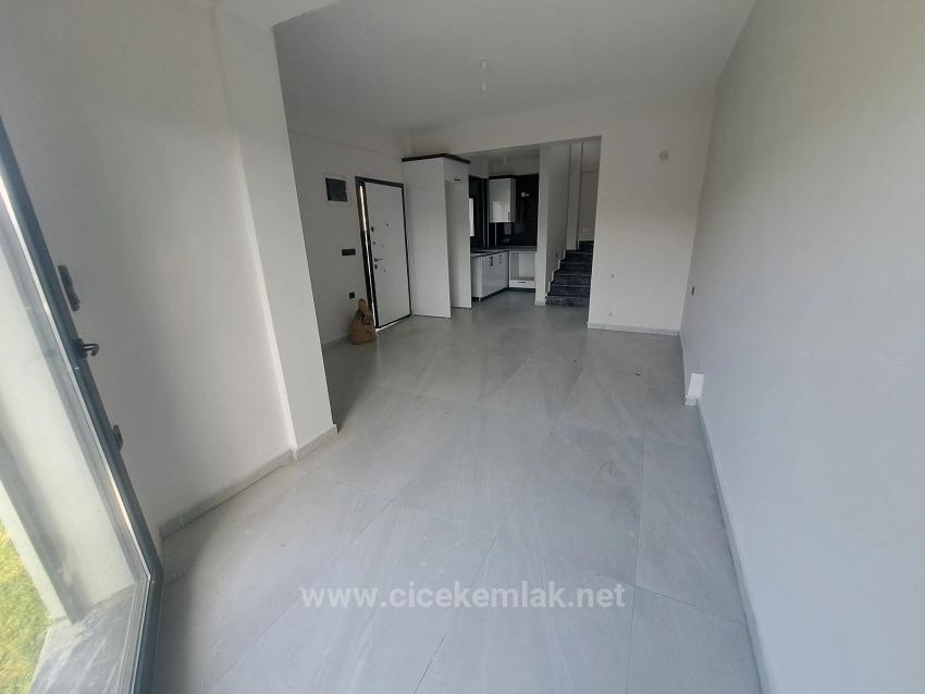 İzmir Seferihisar Payamlı Da Satılık 2+1 Villa