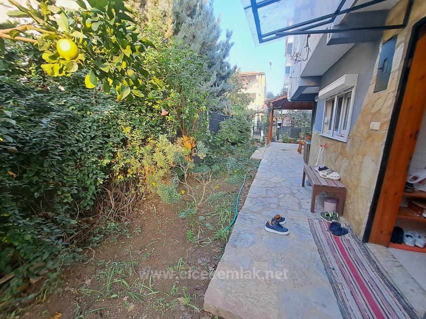 İzmir Seferihisar Ürkmez Merkez De Satılık 4+2 Villa