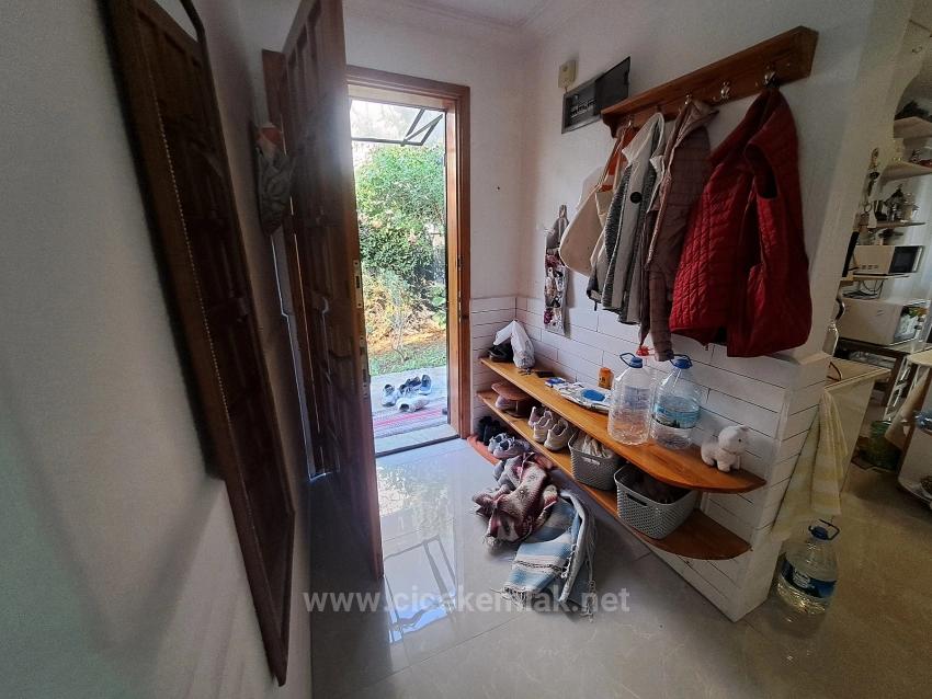 İzmir Seferihisar Ürkmez Merkez De Satılık 4+2 Villa