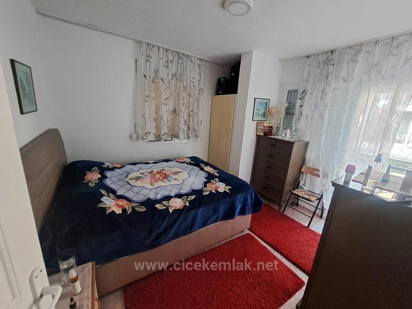 İzmir Seferihisar Ürkmez Merkez De Satılık 4+2 Villa