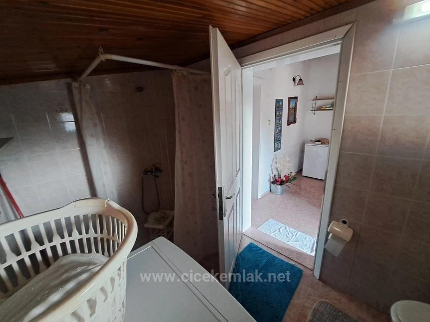 İzmir Seferihisar Ürkmez Merkez De Satılık 4+2 Villa