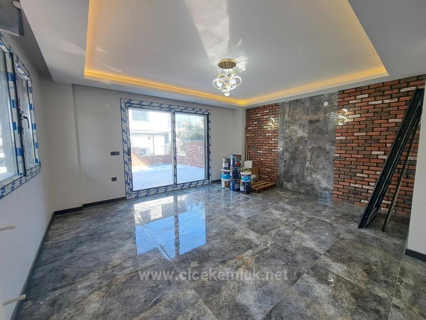 İzmir Seferihisar Doğanbey De Satılık 3+1 Villa