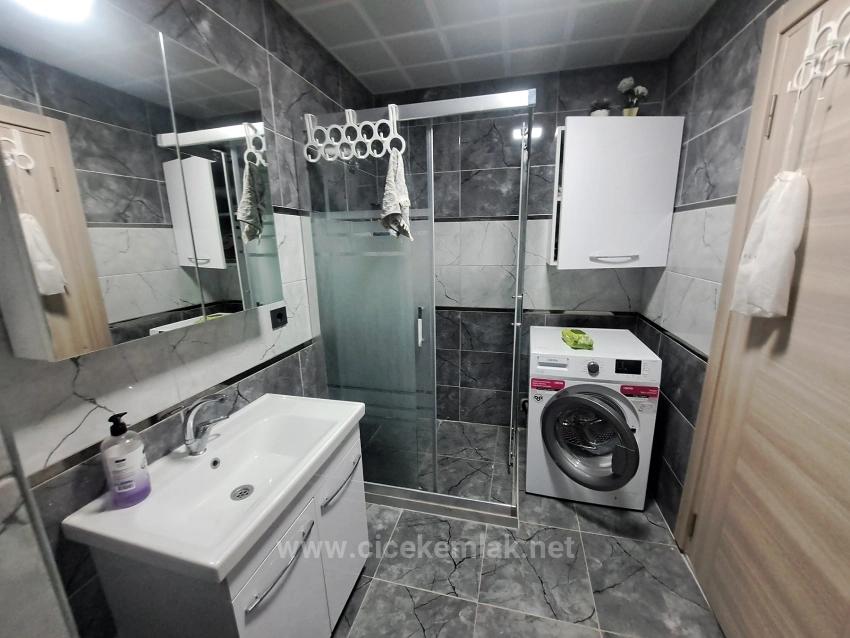 İzmir Seferihisar Doğanbey De Havuzlu Site İcersinde Satılık 1+1 Daire