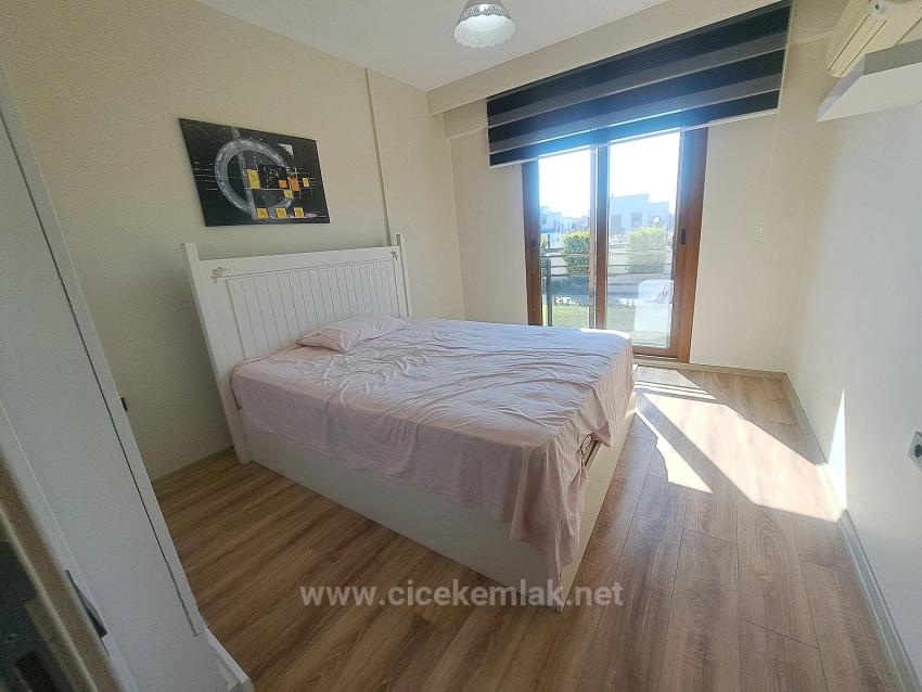 İzmir Seferihisar Doğanbey De Havuzlu Site İcersinde Satılık 1+1 Daire