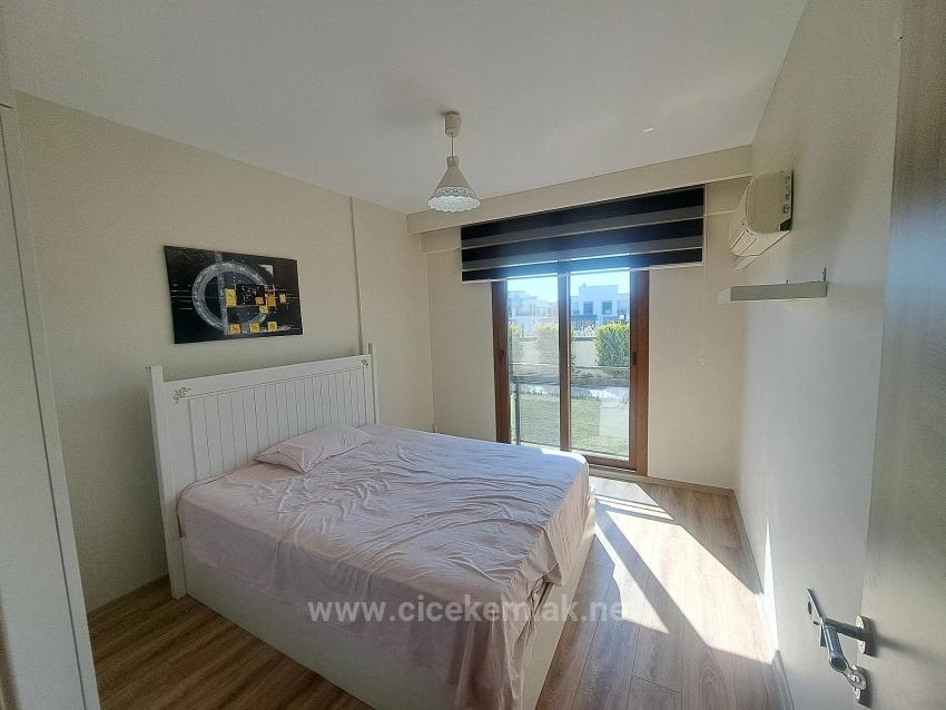 İzmir Seferihisar Doğanbey De Havuzlu Site İcersinde Satılık 1+1 Daire