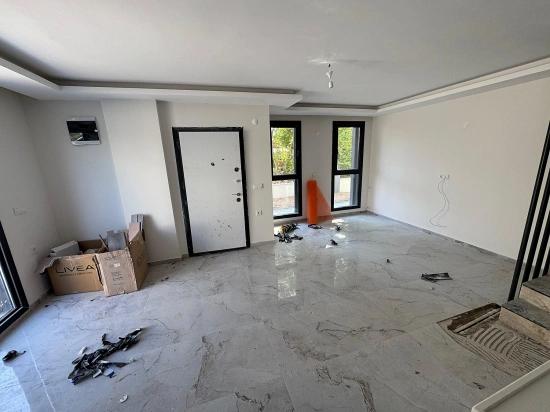 İzmir Menderes Gümüldür De Satılık 3+1 Villa