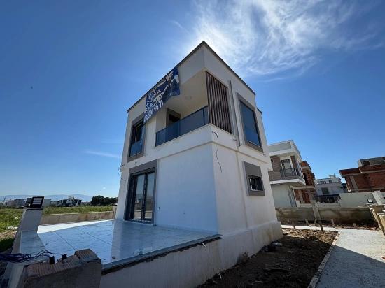 İzmir Seferihisar Doğanbey De Satılık 2+1 Müstakil Villa