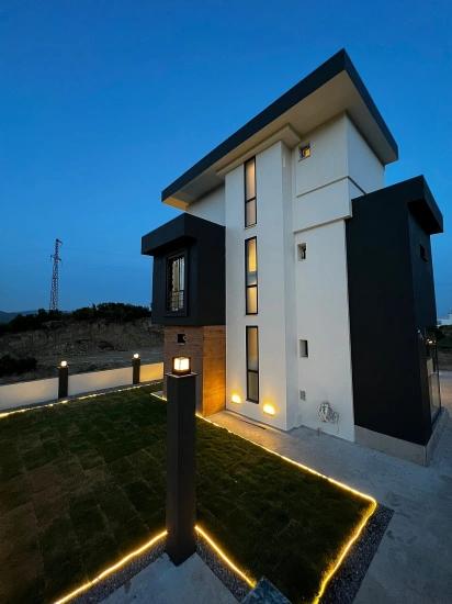 İzmir Seferihisar Atatürk Mahallesin De Satılık 4+1 Villa