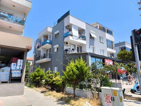 İzmir Seferihisar Ürkmez Merkezde De Satılık 2+1 Daire Denize Sadece 150 Metre
