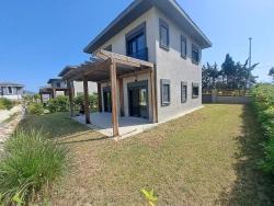 Seferihisar Doğanbey Cumhuriyet Mah. Satılık 3+1 Villa - 170 m²