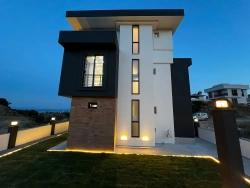 İzmir Seferihisar Atatürk Mahallesin De Satılık 4+1 Villa